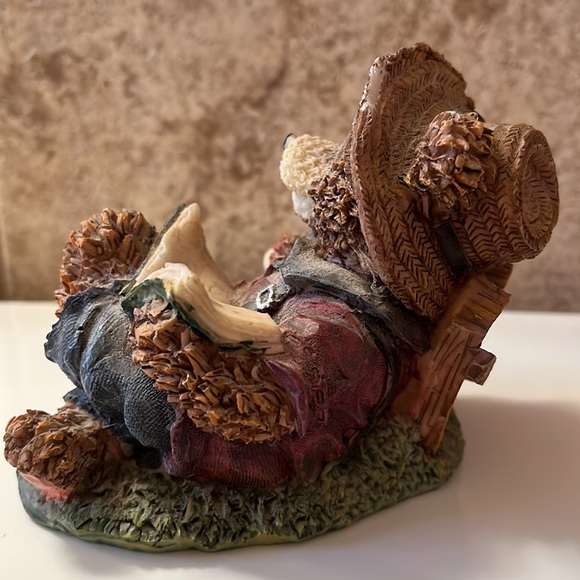 Jubilee Giftware, Papa Bear reading to Baby Bear, 4”T - Picture 2 of 5